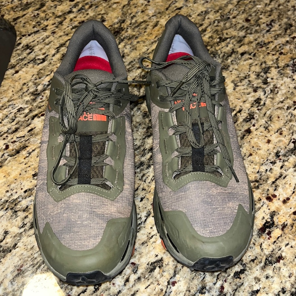 MENS NORTH FACE HIKING SHOES